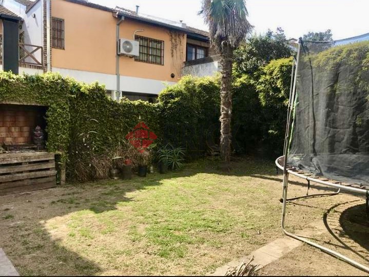 CASTRO BARROS al 900 9