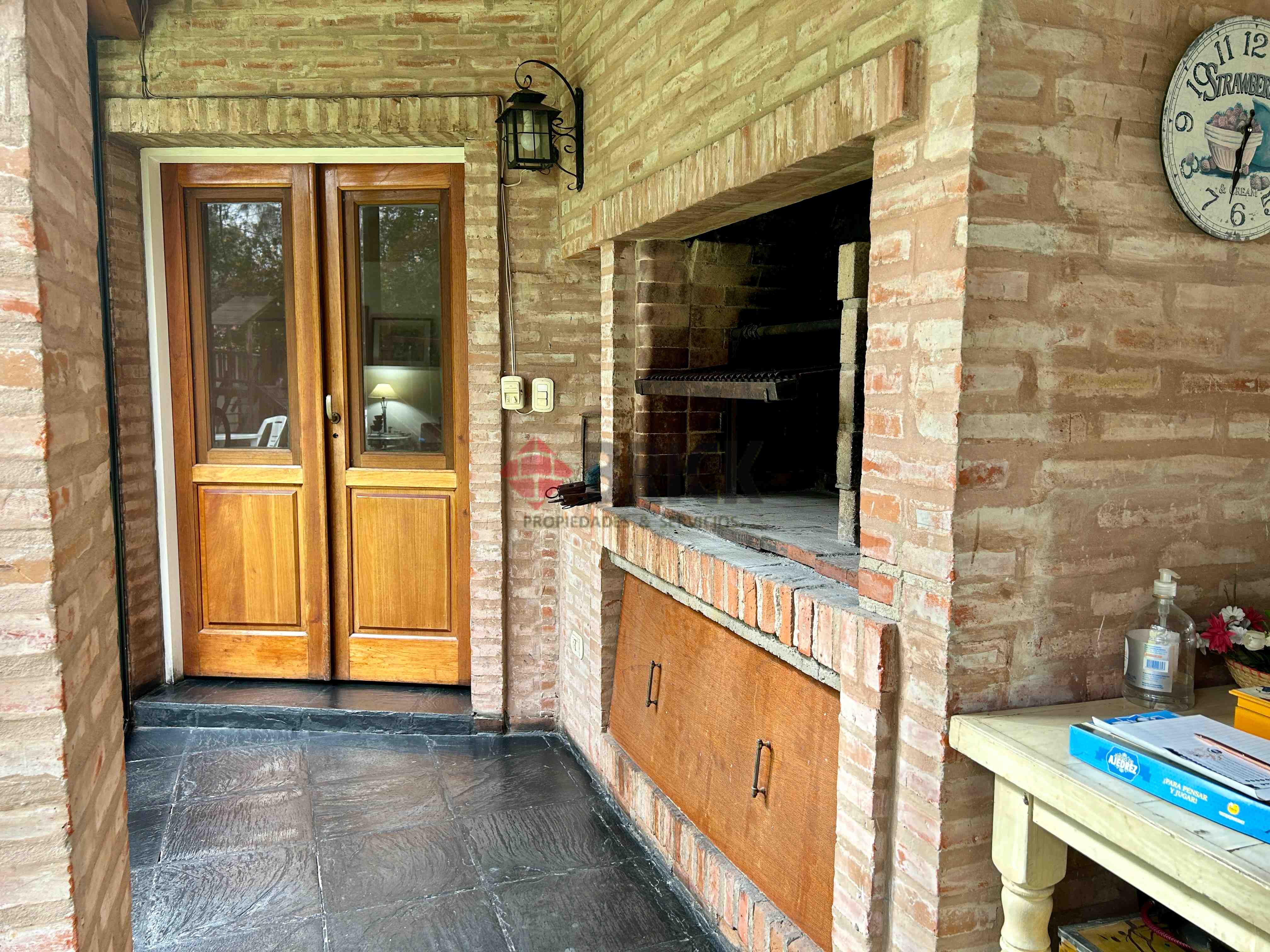 GOLFERS COUNTRY CLUB 9