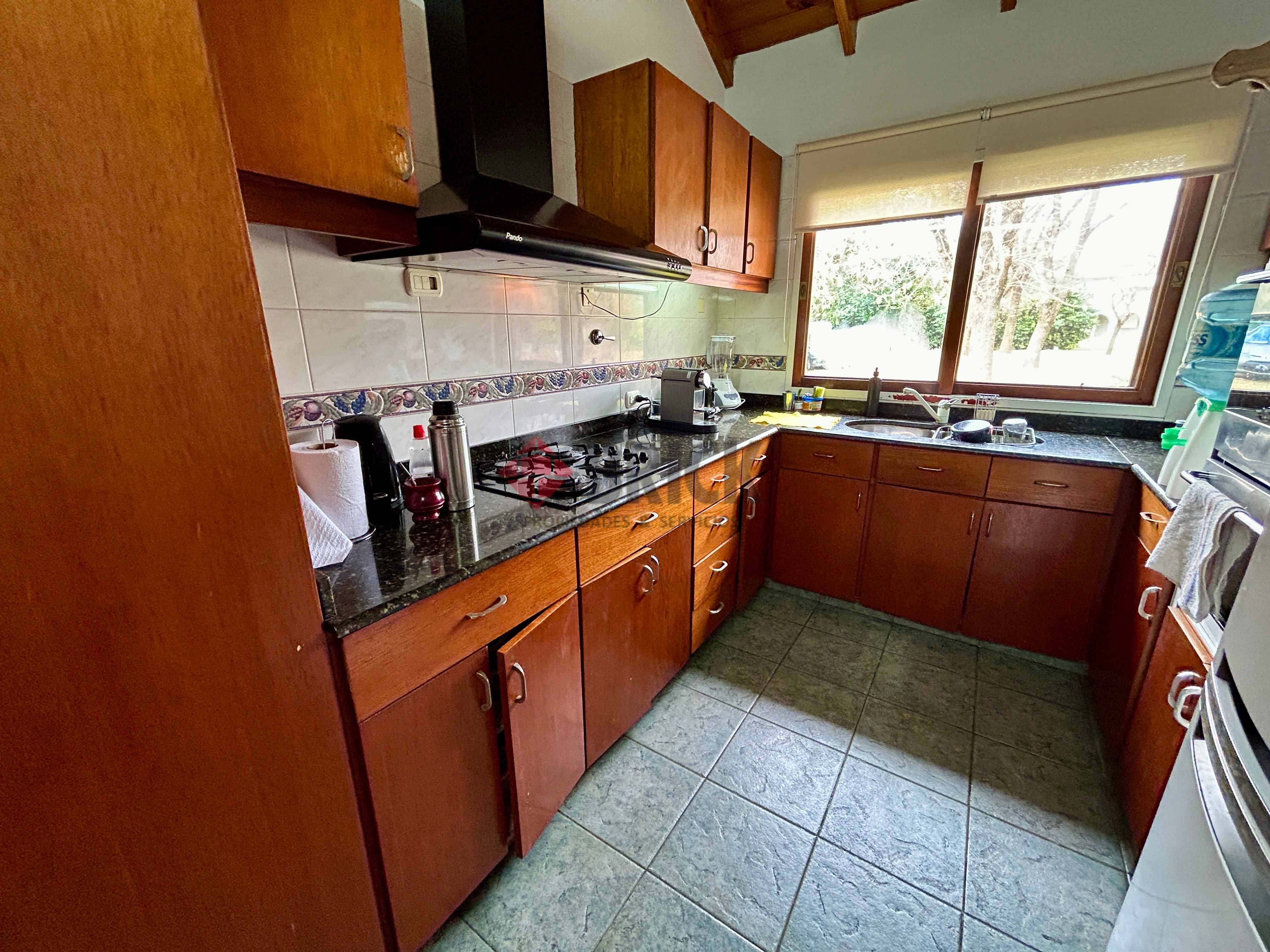 GOLFERS COUNTRY CLUB 12