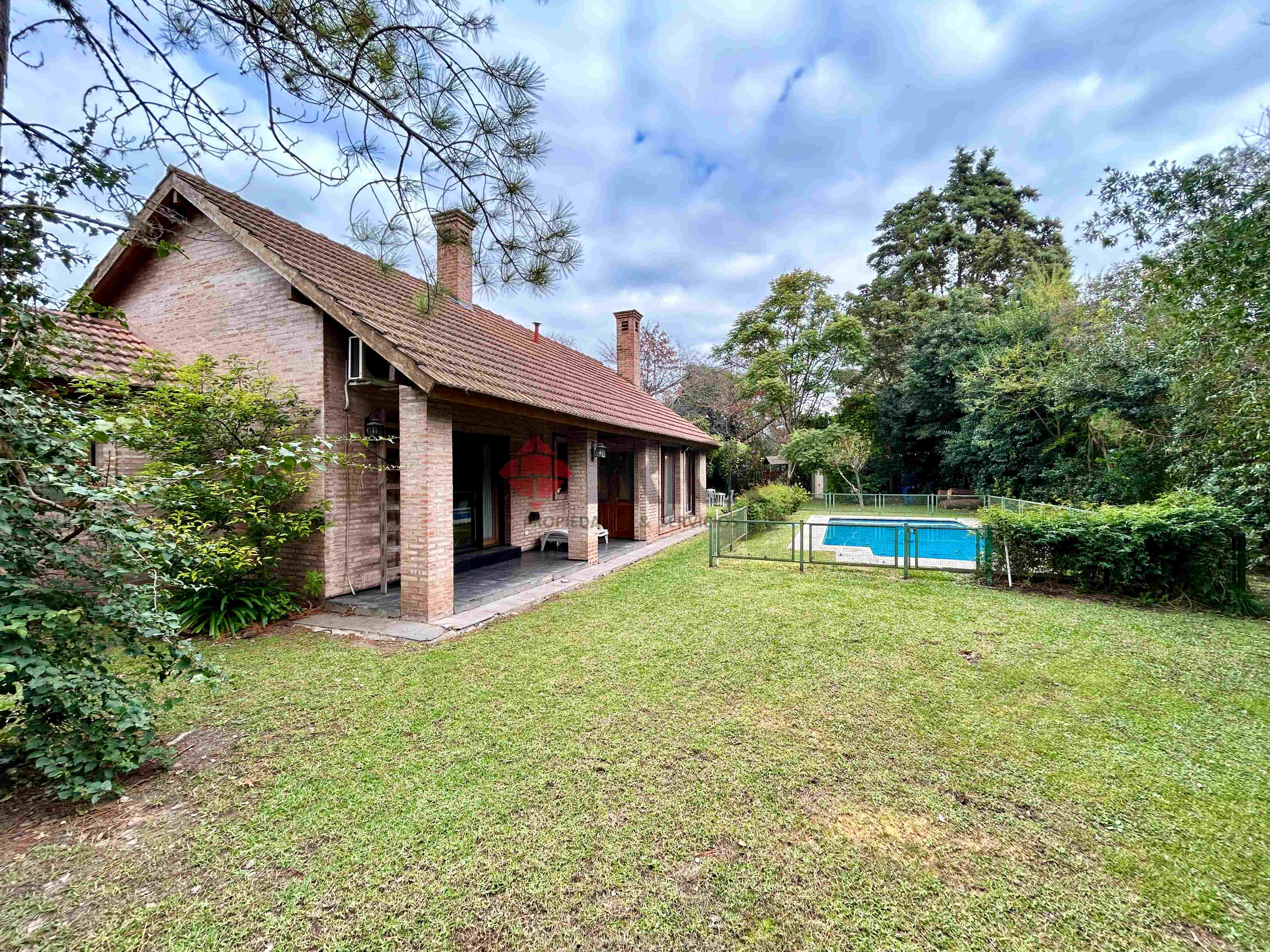 GOLFERS COUNTRY CLUB 27