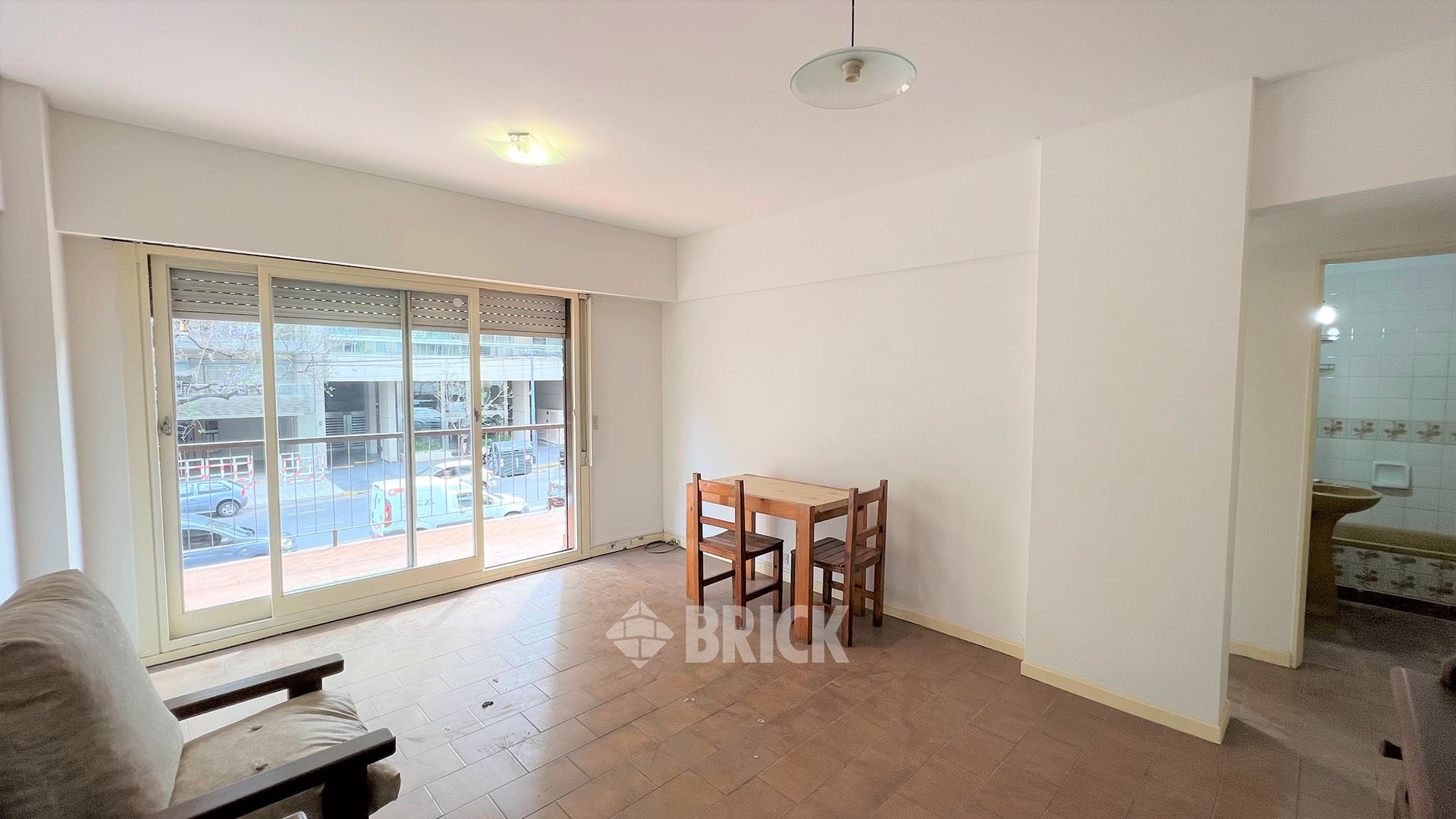 CRAMER, AV. al 2400 Piso 1 1