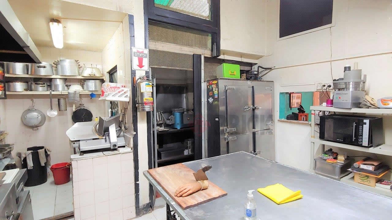 MANSILLA, GRAL. LUCIO al 2500 16