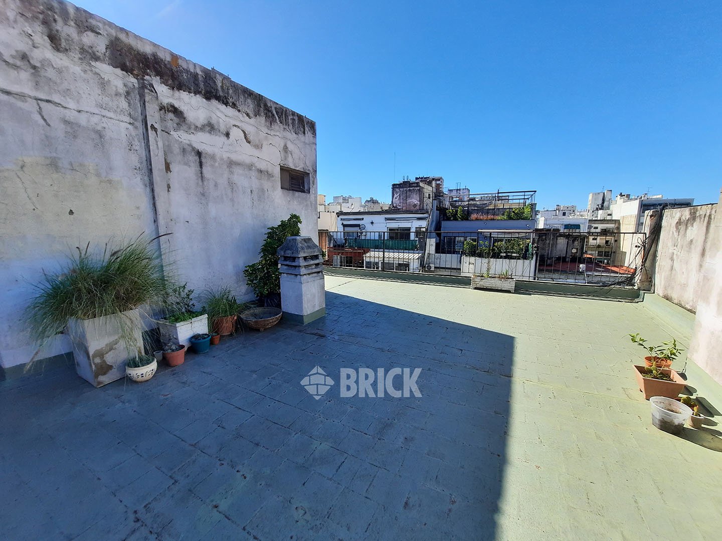 URIBURU, JOSE EVARISTO al 1000 Piso 2 30