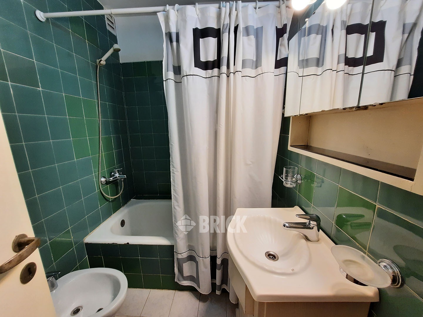 URIBURU, JOSE EVARISTO al 1000 Piso 2 9