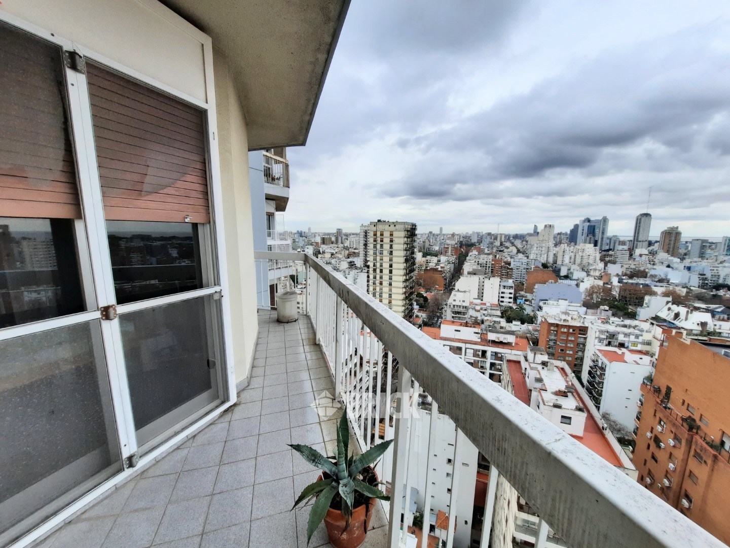 O'HIGGINS al 2100 Piso 20 8