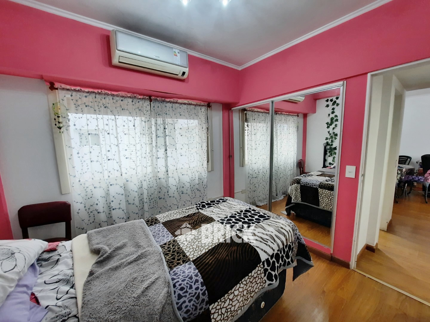 GOMEZ, VALENTIN al 2900 Piso 9 20