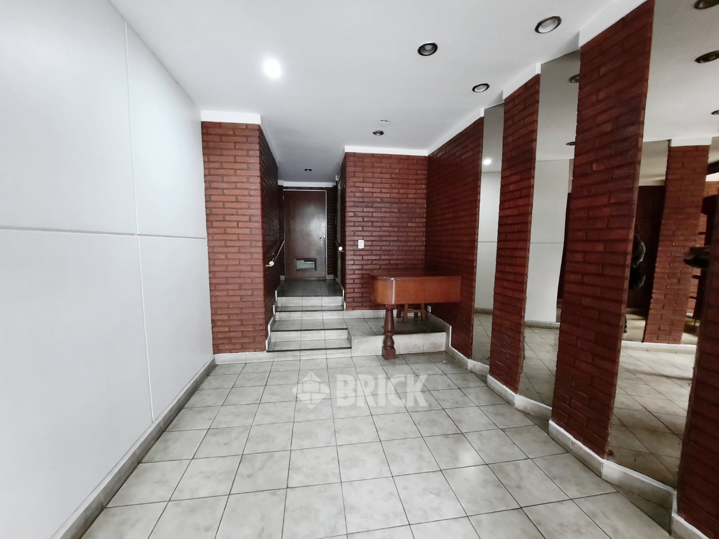 GOMEZ, VALENTIN al 2900 Piso 9 28