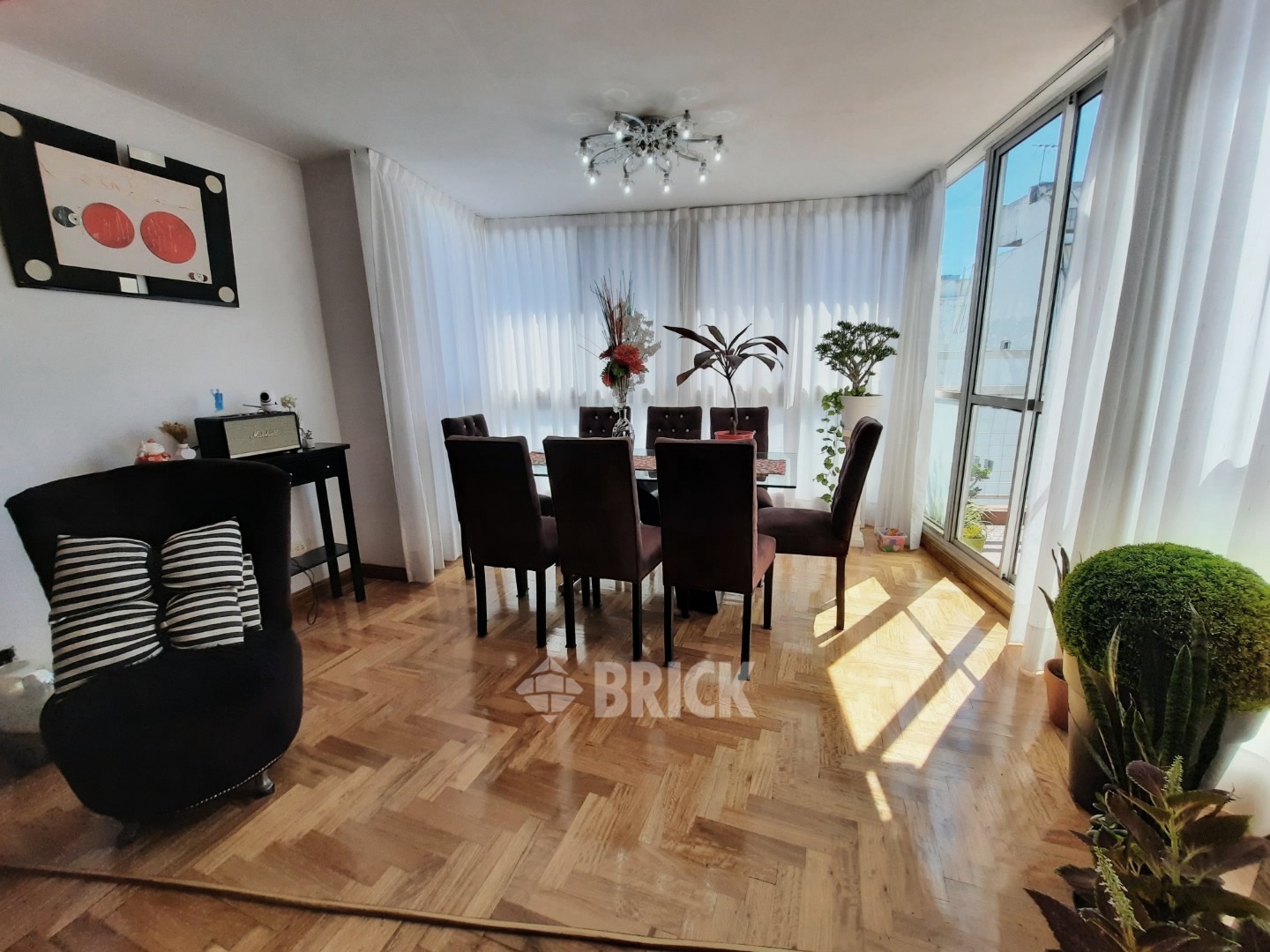 GOMEZ, VALENTIN al 2900 Piso 9 6