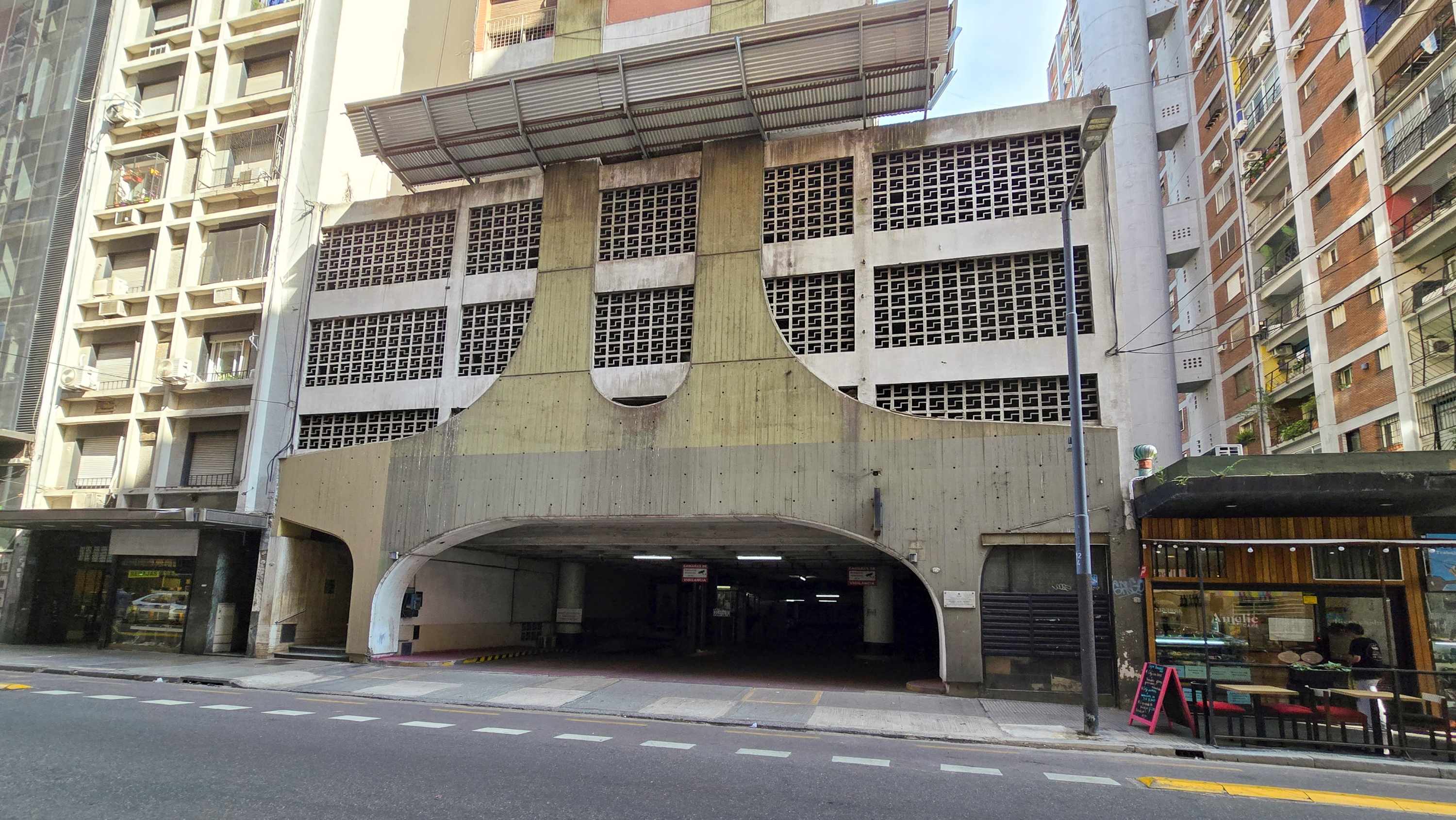 ALVEAR, MARCELO T. DE al 1200 Piso 3° Nº 236 1