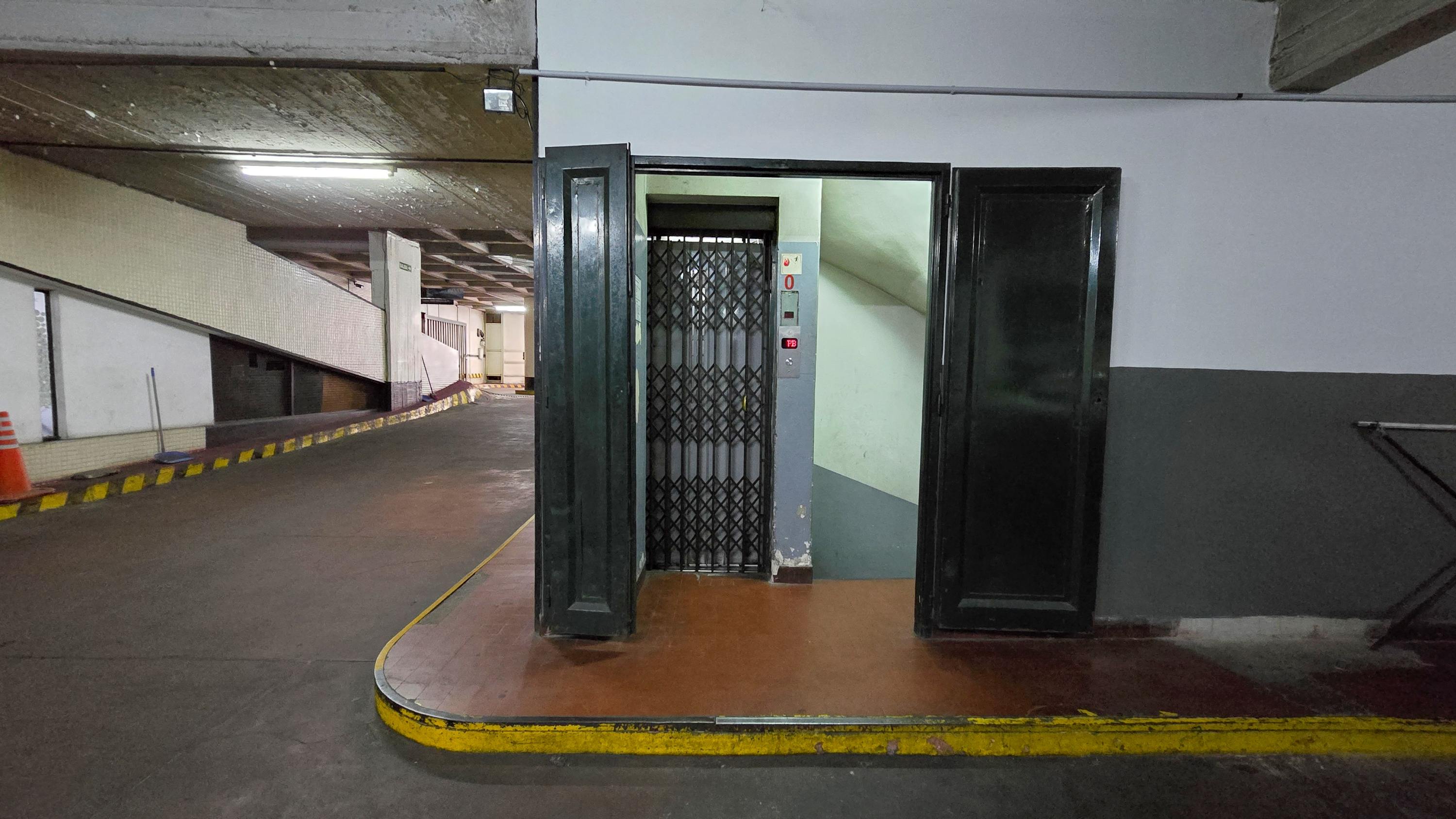 ALVEAR, MARCELO T. DE al 1200 Piso 3° Nº 244 4