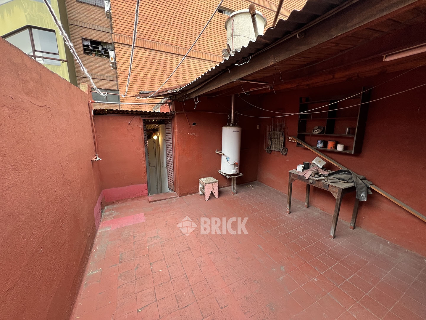 TRELLES, MANUEL al 2400 Piso PB 4