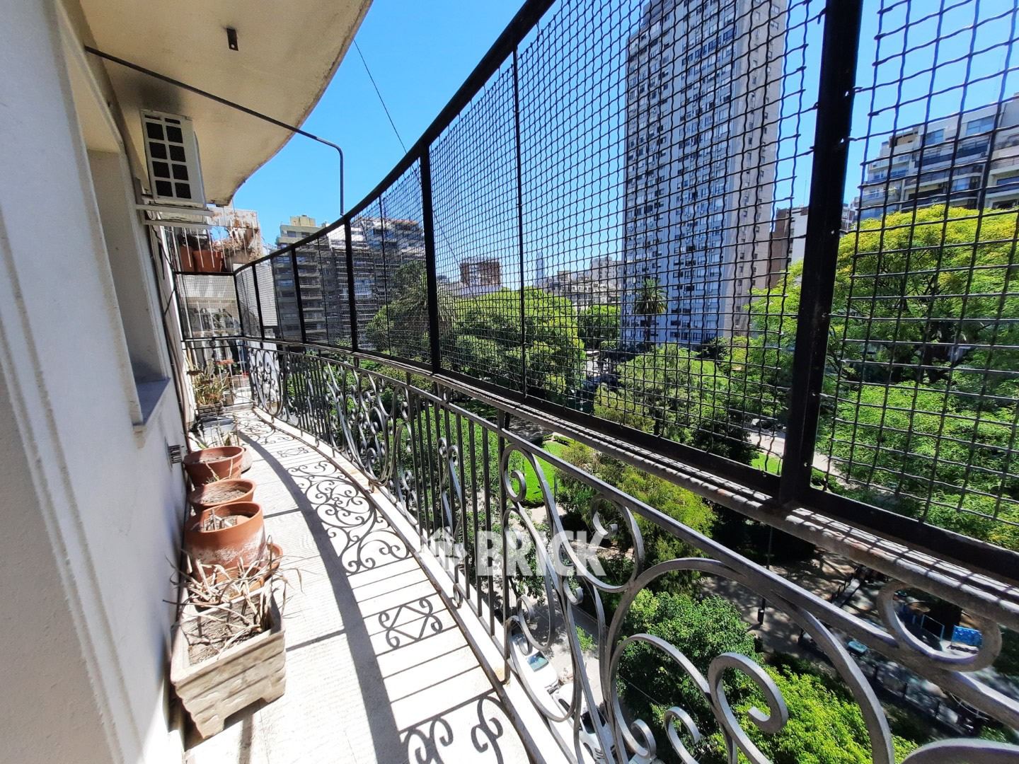 SALGUERO, JERONIMO al 2500 Piso 7 10