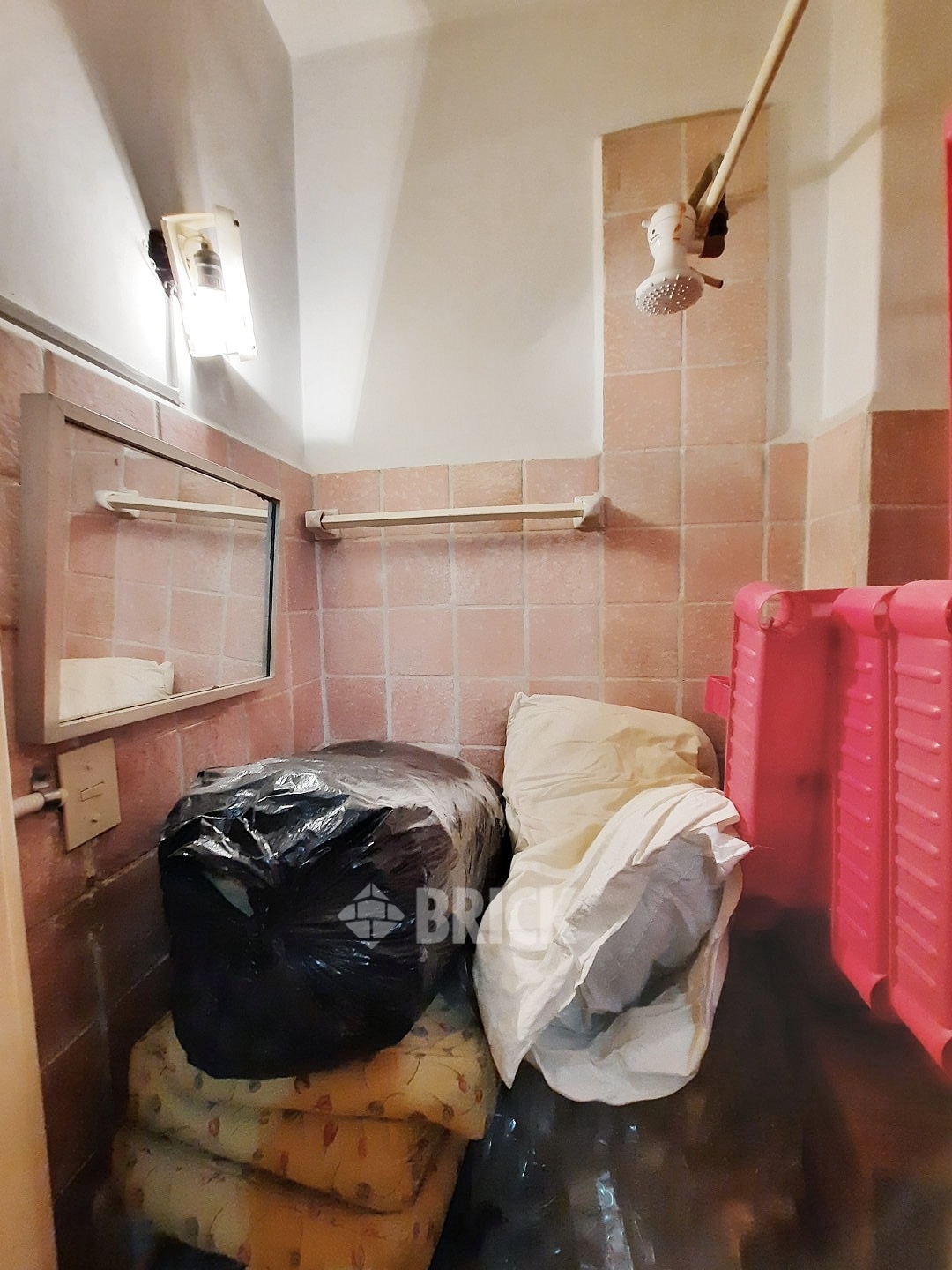 SALGUERO, JERONIMO al 2500 Piso 7 30