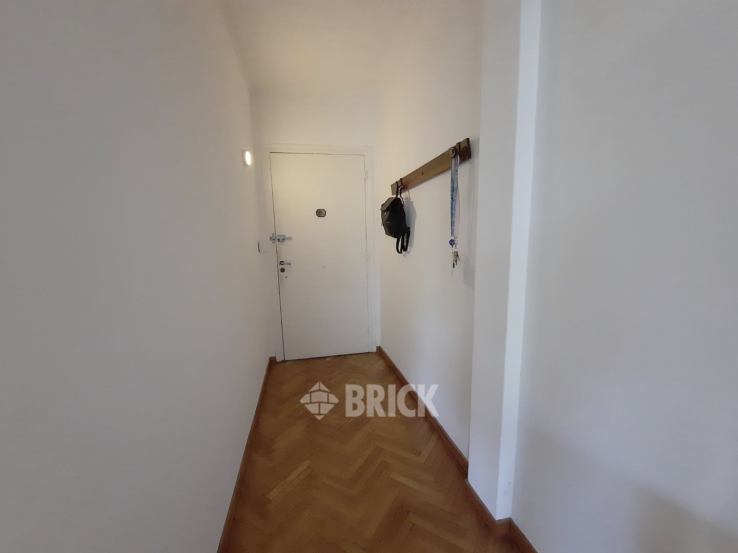 SALGUERO, JERONIMO al 2500 Piso 7 31