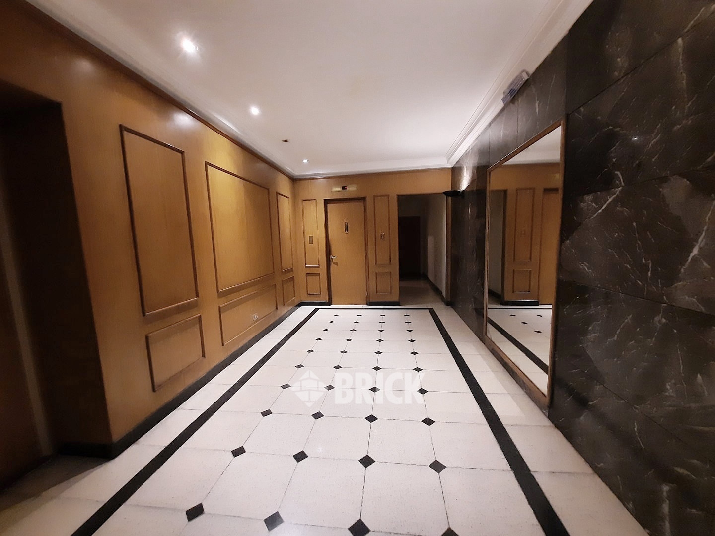 SALGUERO, JERONIMO al 2500 Piso 7 36