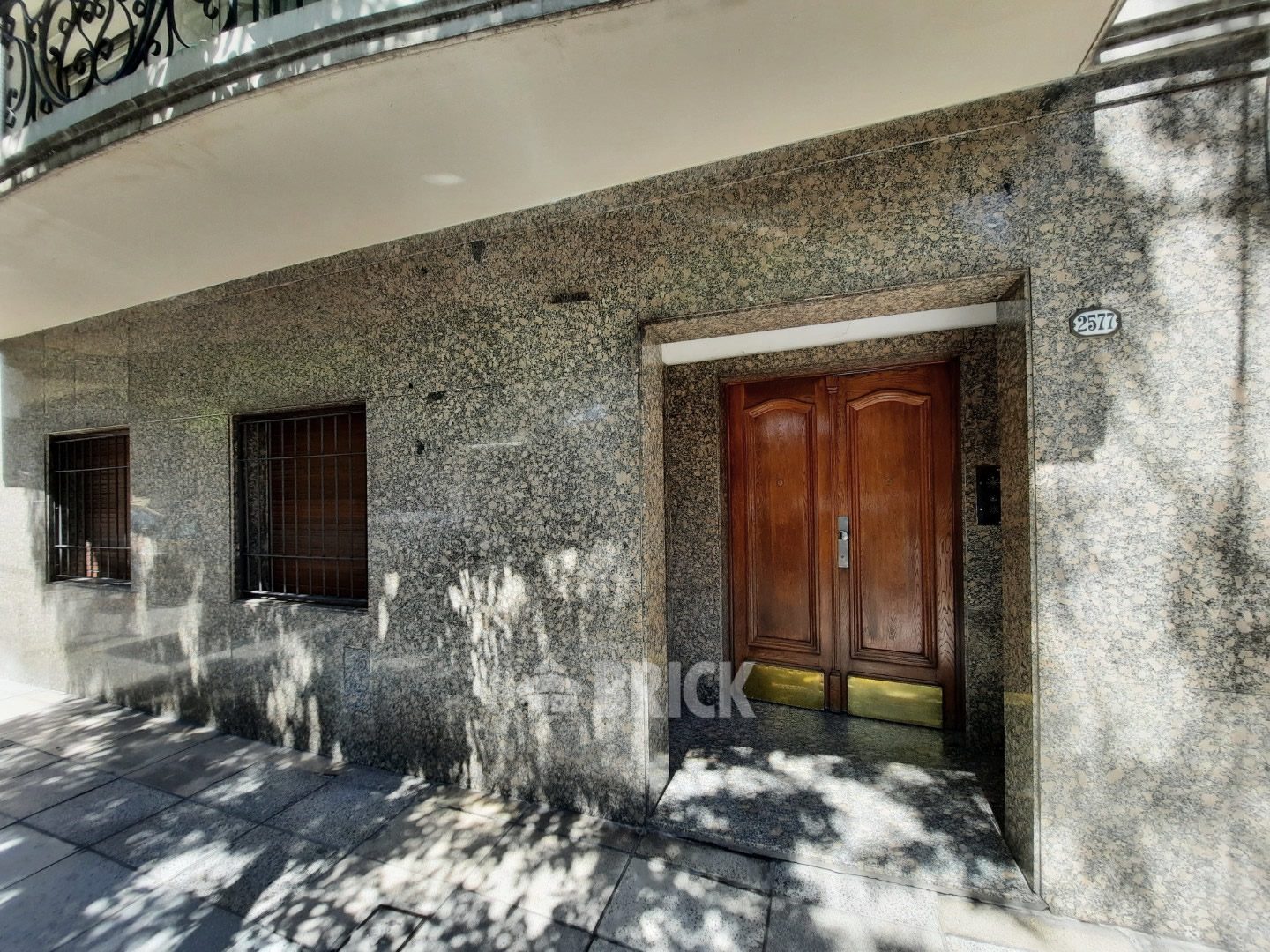 SALGUERO, JERONIMO al 2500 Piso 7 37