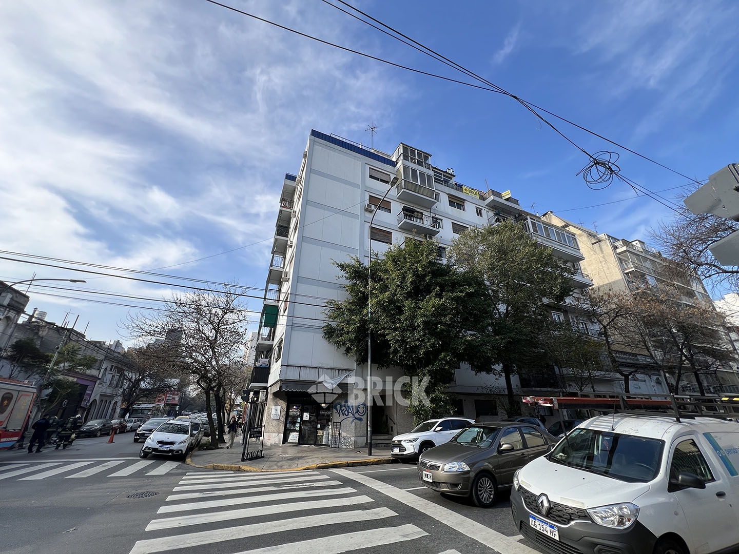 ACOYTE, AV. al 1500 Piso 7 19