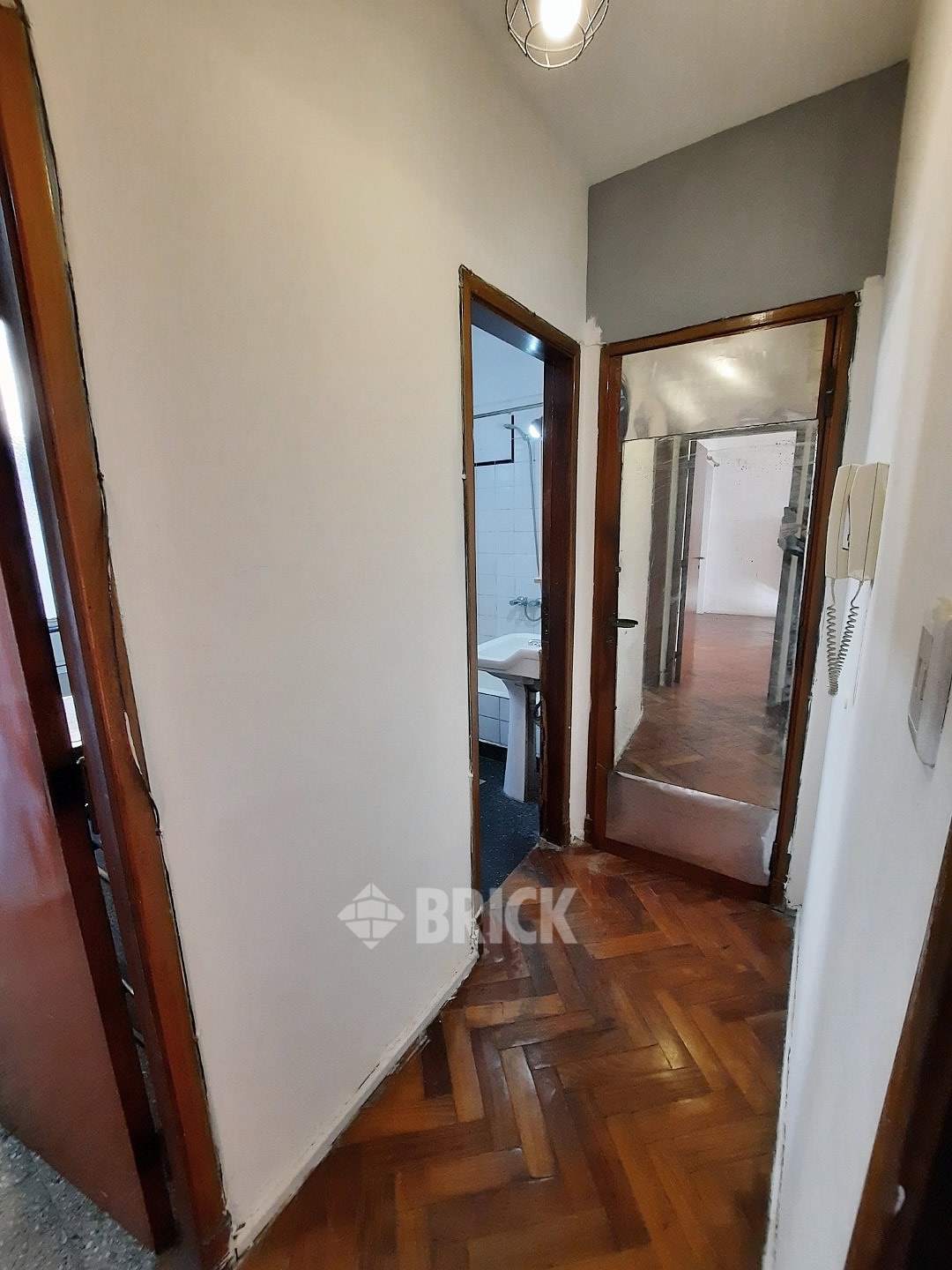 MITRE, BARTOLOME al 2200 Piso 9 6