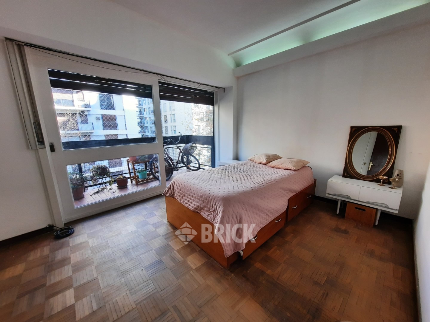 SANTA FE, AV. al 2200 Piso 4 11