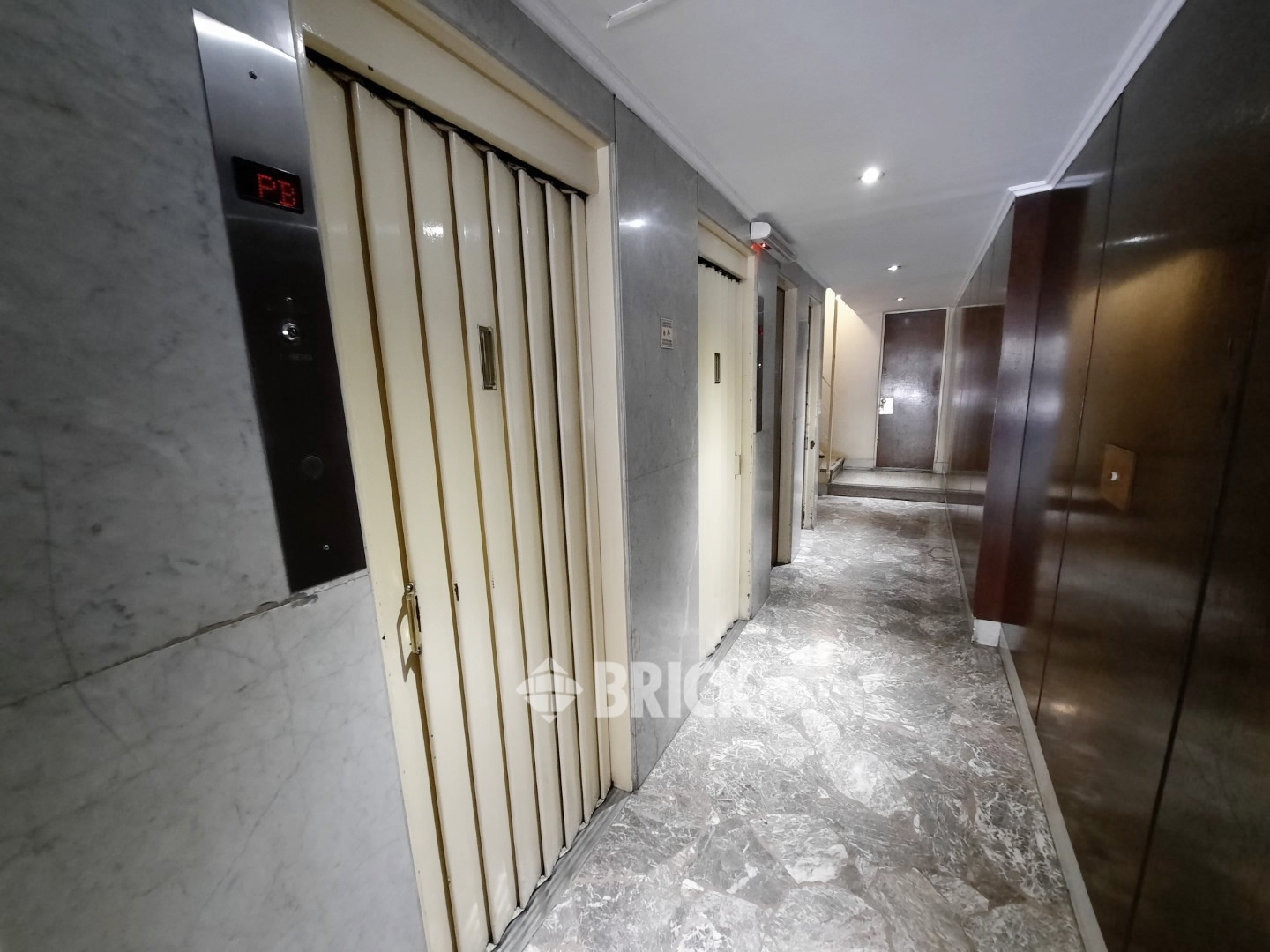 PUEYRREDON, AV. al 1300 Piso 7 25