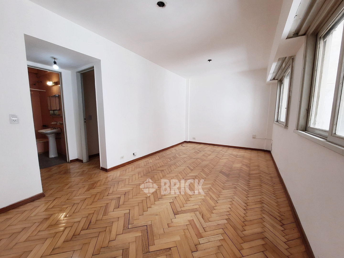 PUEYRREDON, AV. al 1300 Piso 7 3