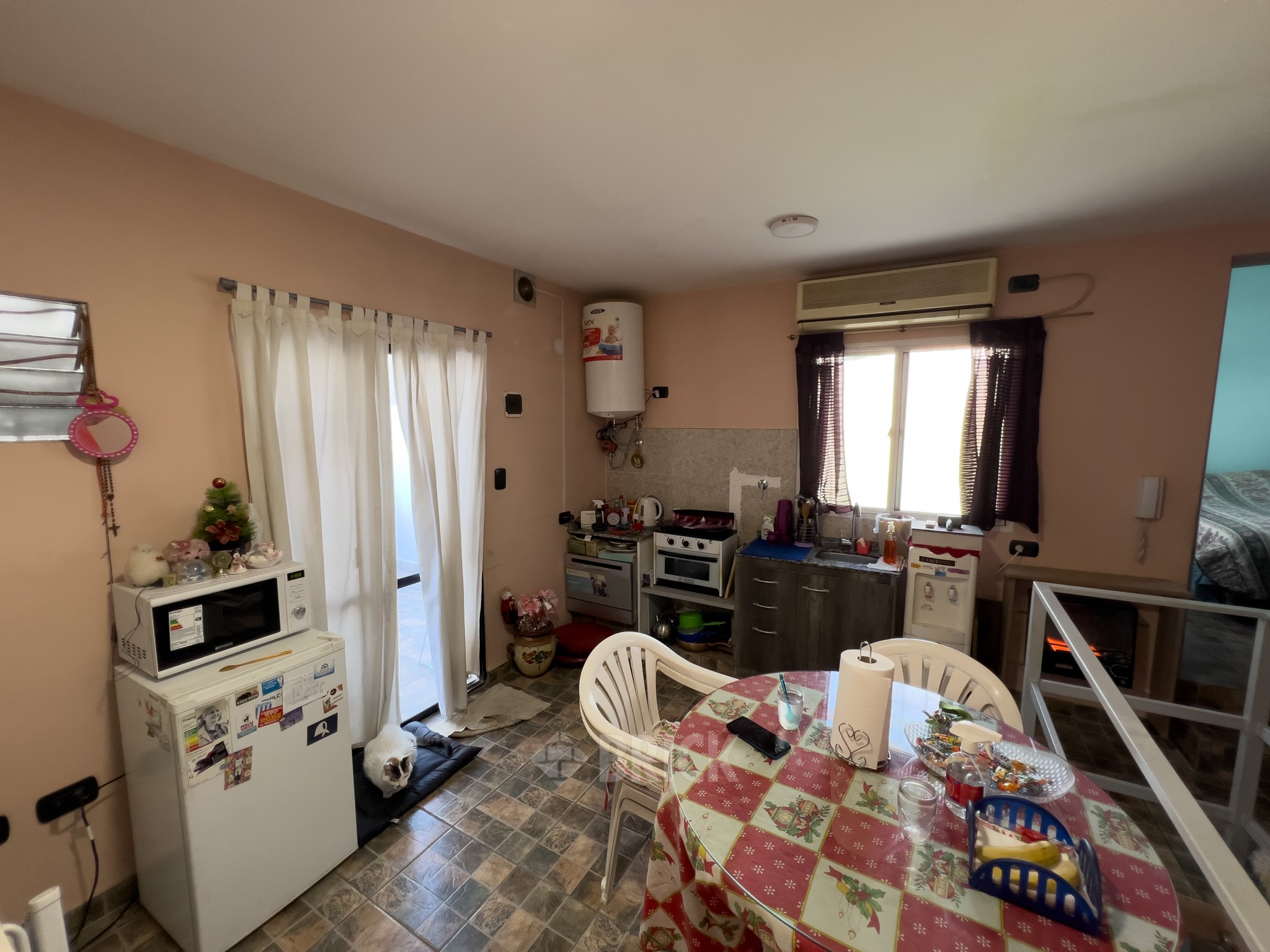RIVADAVIA, AV. al 3800 Piso 1 13