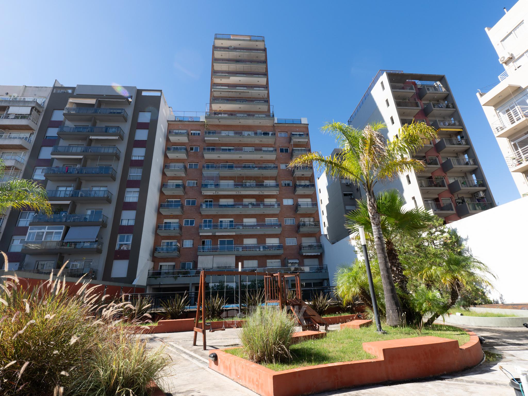 ALVAREZ, DONATO, T. GRAL. al 200 Piso 7 16