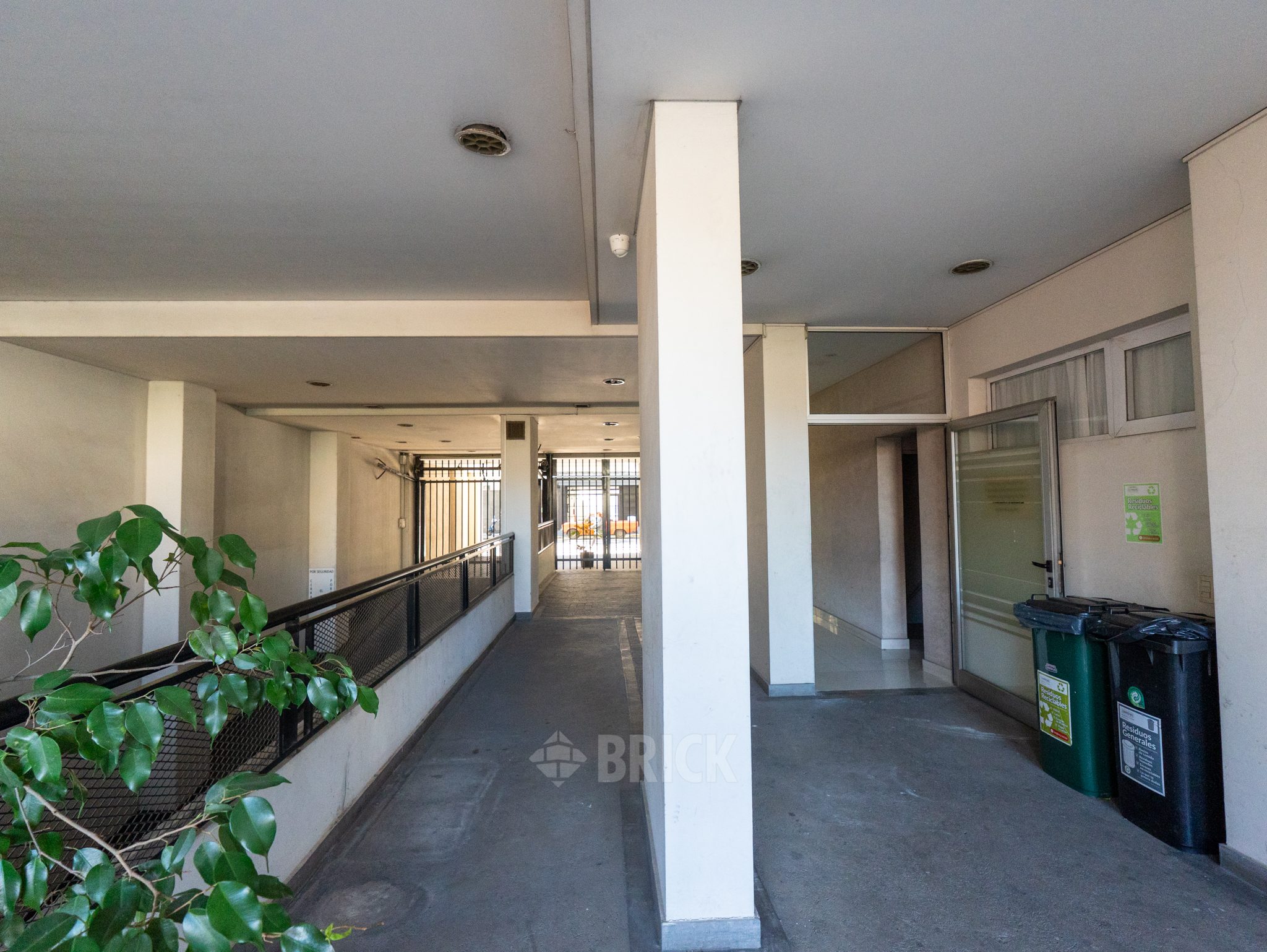 ALVAREZ, DONATO, T. GRAL. al 200 Piso 7 24