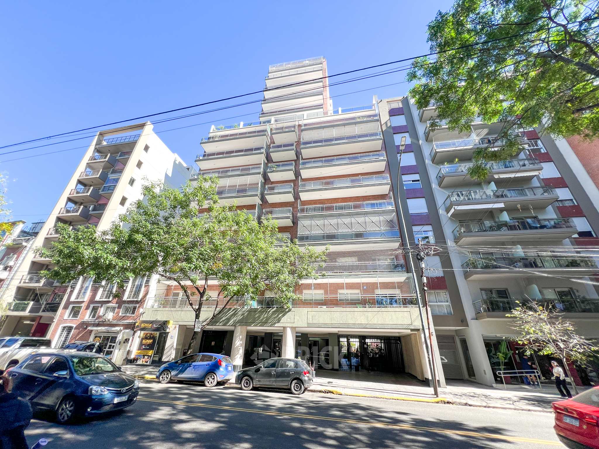ALVAREZ, DONATO, T. GRAL. al 200 Piso 7 27